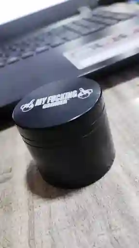 Grinder Moledor Metalico 3 Piezas Pequeño