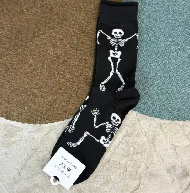 Medias Negras Algodon / Diseño Esqueleto / Comodidad Y Moda
