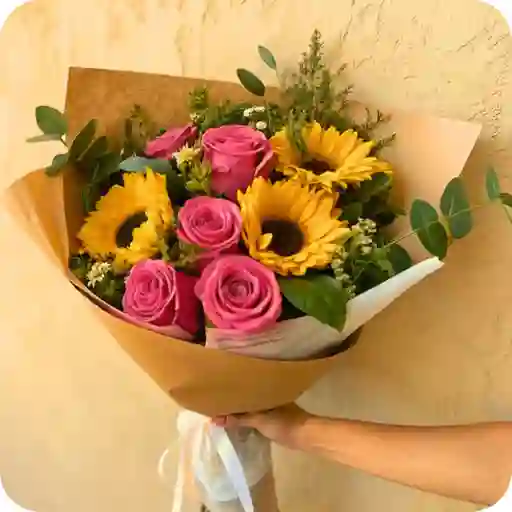 Bouquet Love De Rosas Rosadas Con Girasoles & Eucalipto