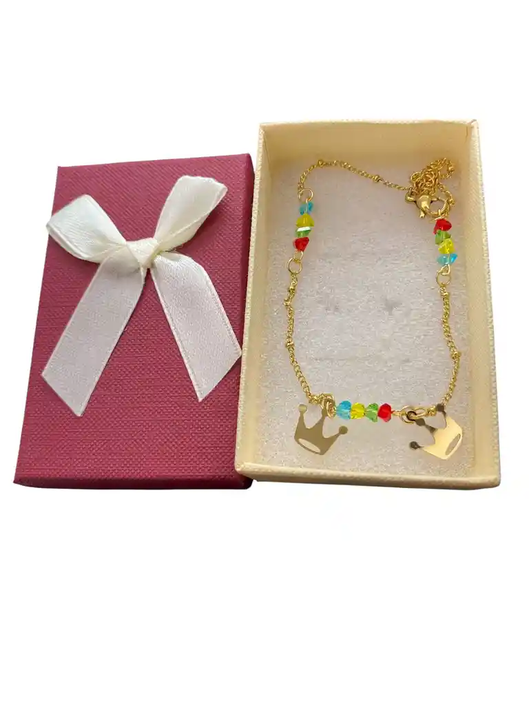 Tobillera Diseño De Coronas Y Corazones De Colores Pequeños En Cover Gold