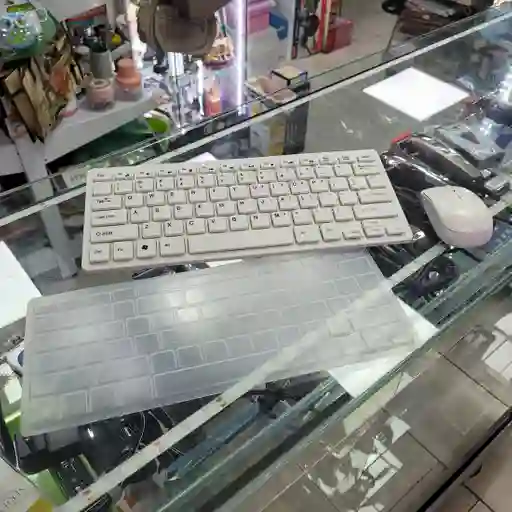 Combo Mini Teclado + Mouse Inalambrico