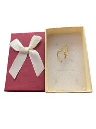 Aretes Tipo Earcuff En Acero Diseño De Rosa Con Cadena