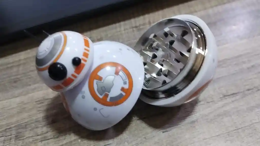 Grinder Moledor Star Wars R2-d2 2 Piezas