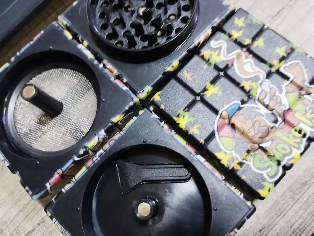 Grinder Moledor Cubo Rubik 3 Piezas Metalico Grande