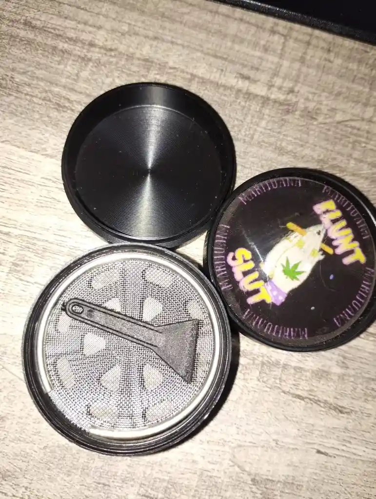 Grinder Moledor Metalico Pequeño