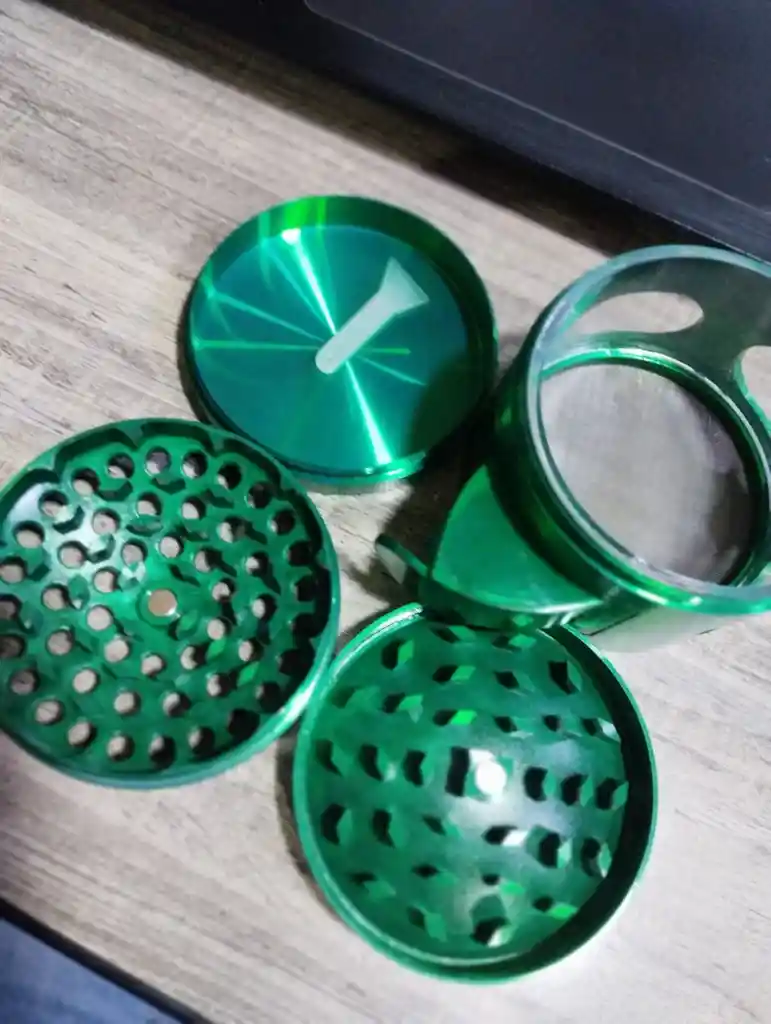 Grinder Moledor Aluminio Cóncavo Verde
