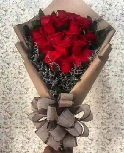 Ramo 24 Rosas En Escalera