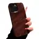 Estuche Ondulado Vino Iphone 15 Pro