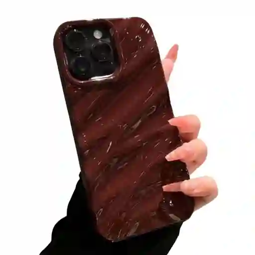 Estuche Ondulado Vino Iphone 16 Pro Max