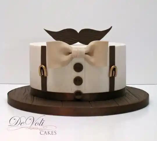 Torta Caballero Para 30 Personas Diseño Personalizado