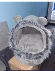 Cama Iglu Con Orejas Y Pelo De Leon