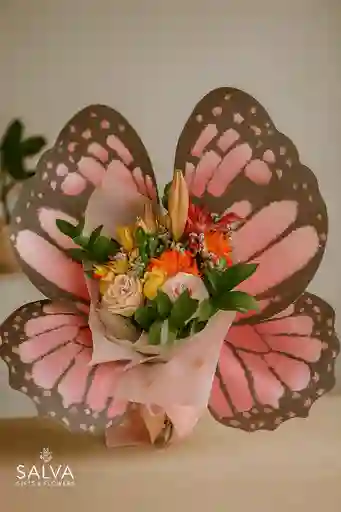 Bouquet Flores Arreglo Rosas, Gerberas, Lirios Tipo Mariposa - Edición Salva