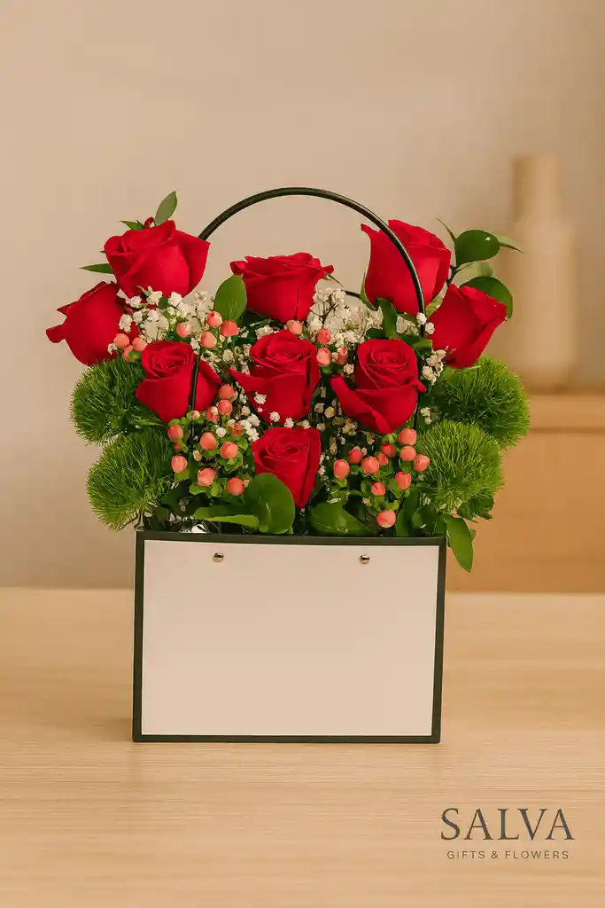 Caja De Corazón Rosas Rojas