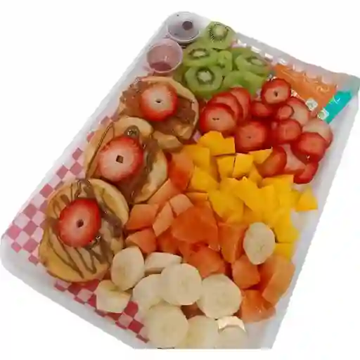 Desayuno Con Frutas Y Pancakes