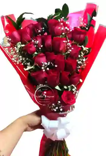 Flores- Rosas Rojas En Ramillete Amor Eterno.