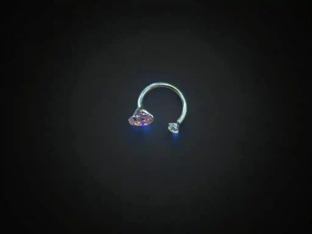 Aro Con Piedra Rosada Y Piedra Blanca