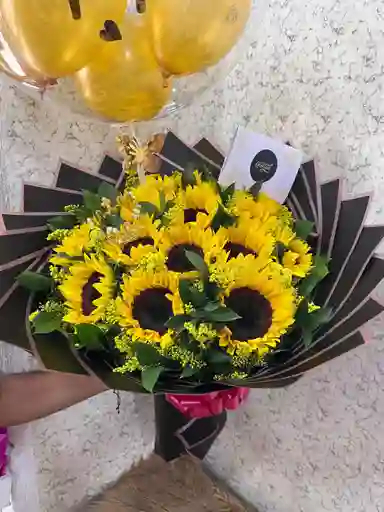 Ramo De 12 Girasoles