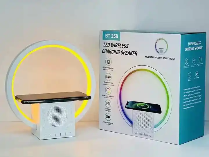 Parlante Con Carga Magnetica Para Celular/ Bafle Recargable Con Lampara Led