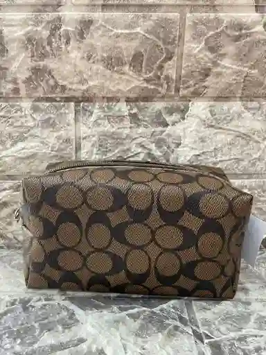 Cosmetiqueras