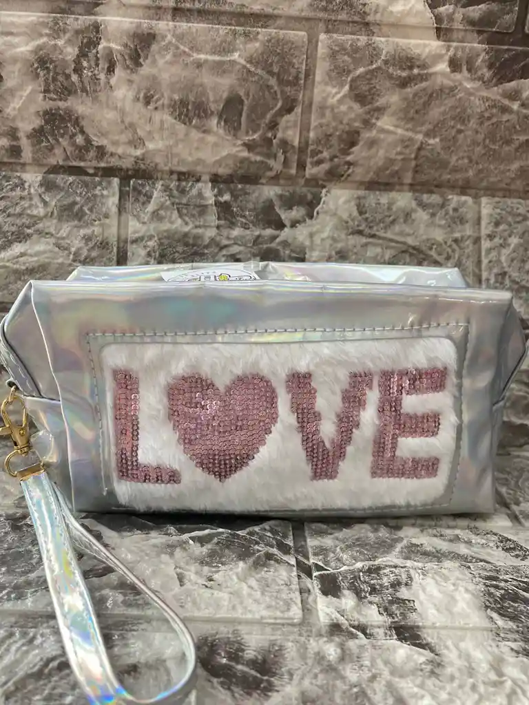 Cosmetiqueras