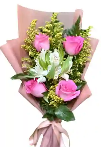 Flores De Rosas Rosadas Y Astromelias