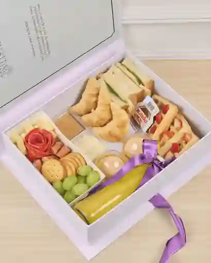 Caja Libro, Para Mujer Con Desayuno Picnic Y Cadenita.