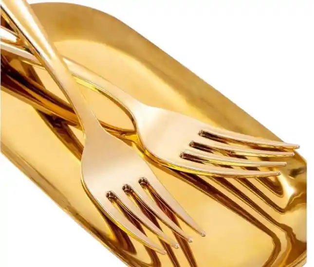 Tenedor Dorado Desechable