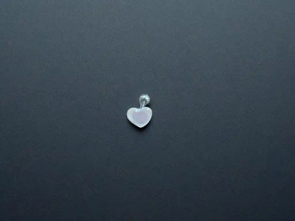 Labret En Forma De Corazon Blanco