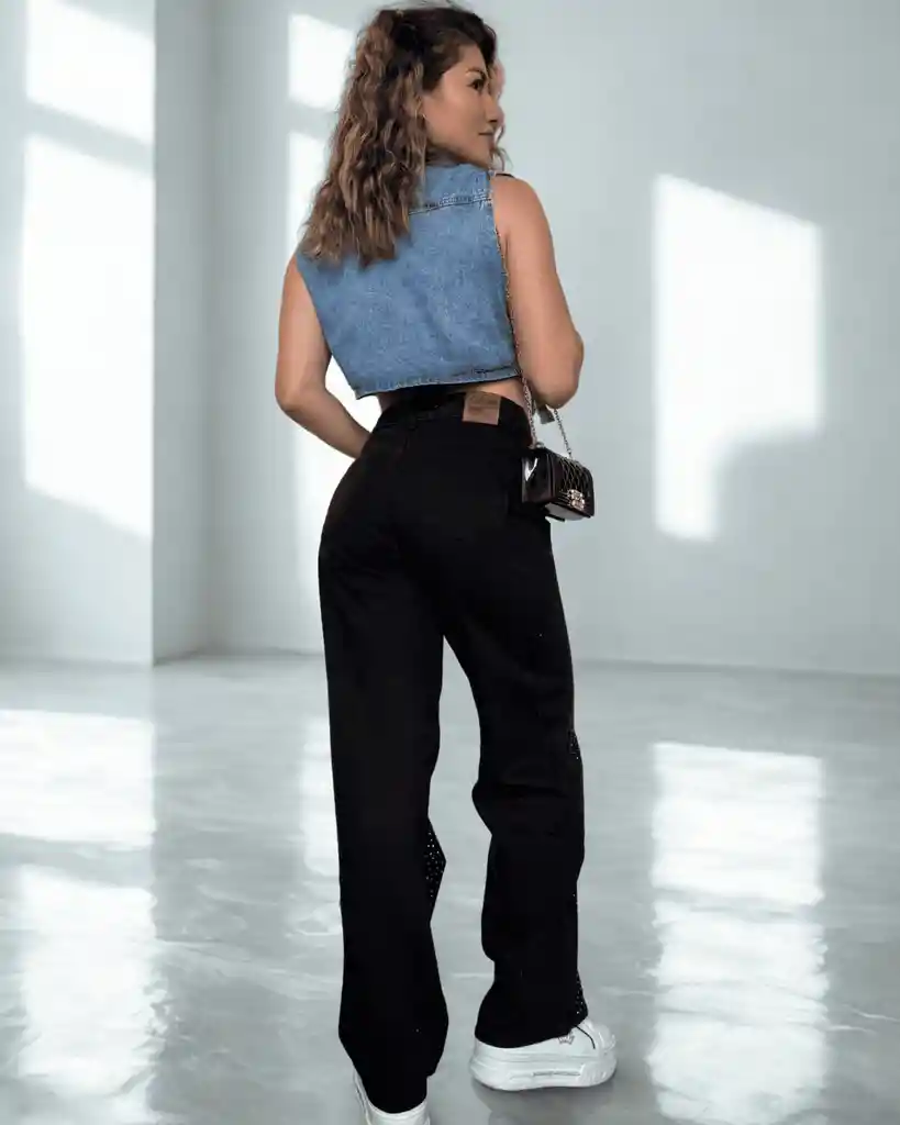 T10 / Jean Negro Con Brillos Jnnegb005 Latente