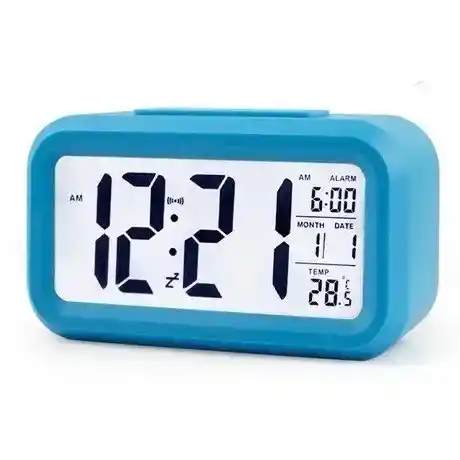 Reloj Digital Con Alarma De Mesa Colores Varios M210