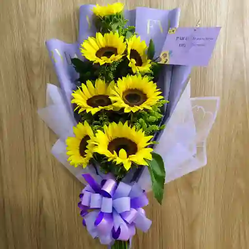 Ramillete Con 7 Girasoles Y Moño