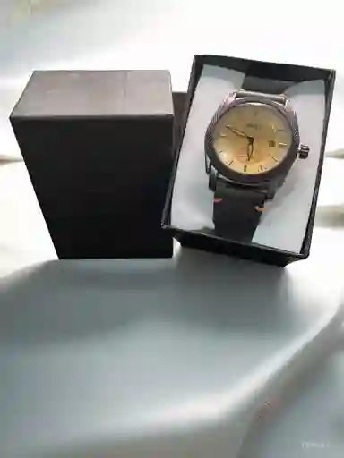 Reloj Replica Fosil Dorado Con Diseño Clasico Y Correa De Cuero Para Hombre Replica