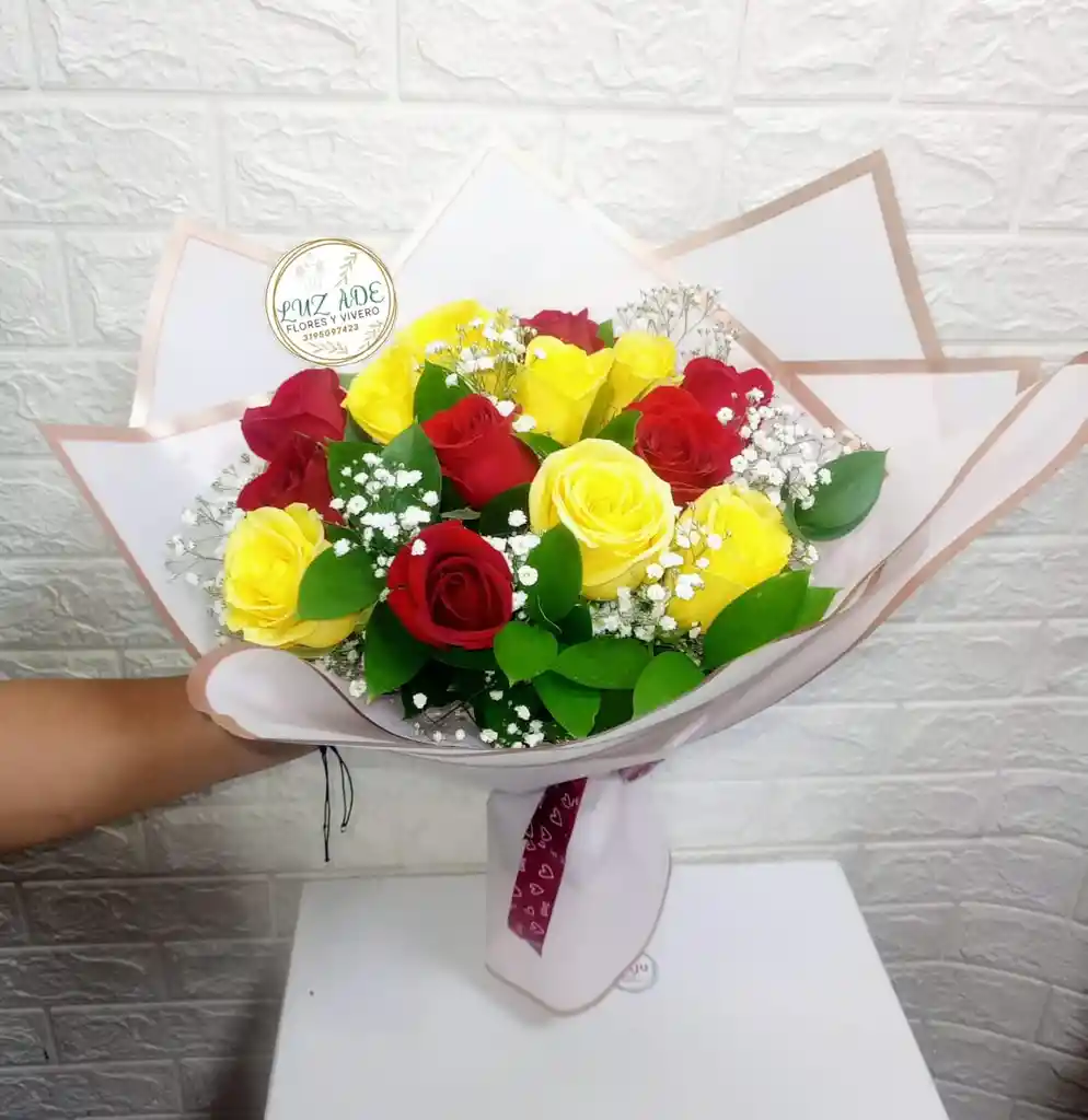 Bouquet De 12 Rosas Listas Para Enamorar