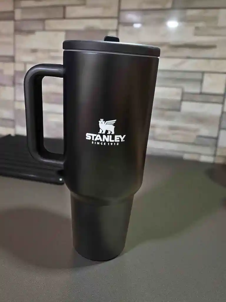 Termo Tipo Stanley 40 Oz - 1.2 Litros | Acero Inoxidable *negro*