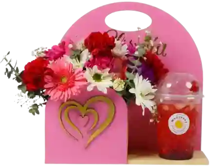 Flores En Caja Y Soda De Frutos Rojos