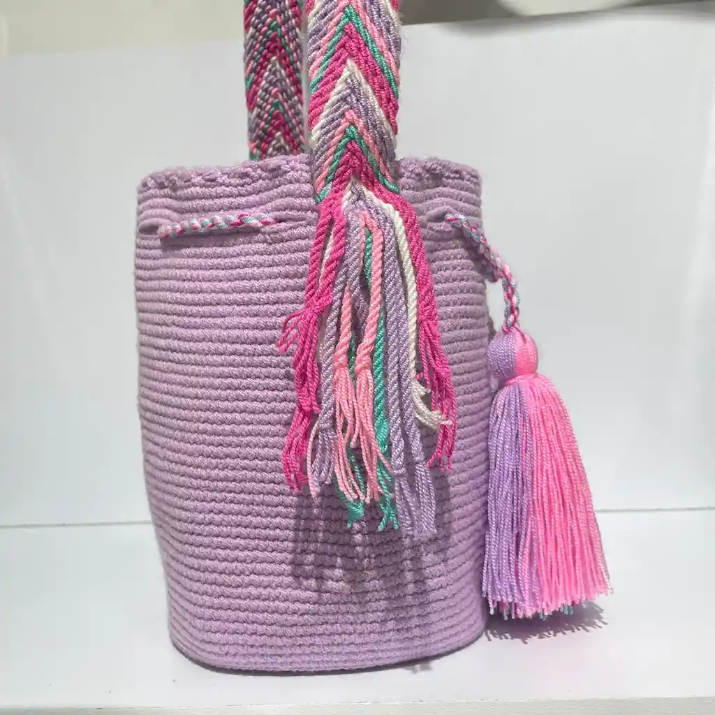 Mochila Wayu Pequeña Lisa Con Asa Tejida
