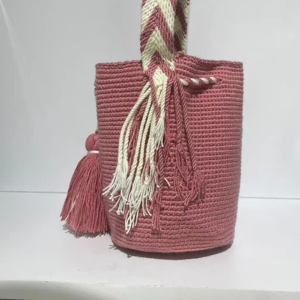 Mochila Wayu Pequeña Lisa Con Asa Tejida ✨