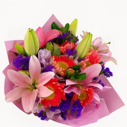 Bouquet En Flores Surtidas De Temporada