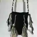 Mochila Wayuu Pequeña Lisa Con Asa Tejida ✨