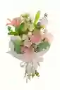 Bouquet De Flores Surtidas En Tonos Pastel