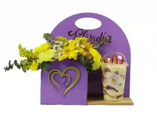 Flores Amarillas Con Fresas Con Crema