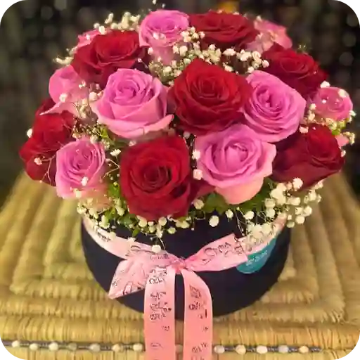 Sembrado Floral De 18 Rosas Surtidas