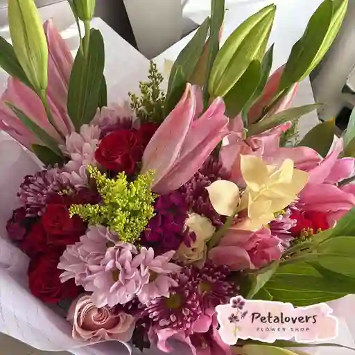 Flores Bouquet De Lirios, Margaritas Y Rosas