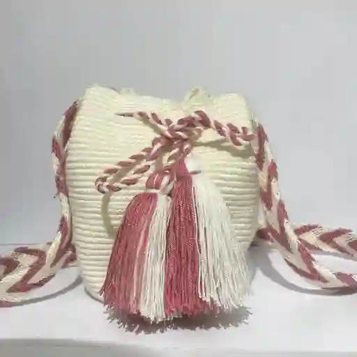 Mochila Wayuu Pequeña Lisa Con Asa Tejida ✨