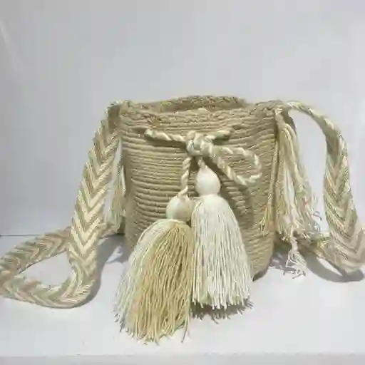 Mochila Wayuu Pequeña Lisa Con Asa Tejida ✨
