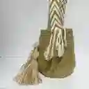 Mochila Wayuu Pequeña Lisa Con Asa Tejida ✨