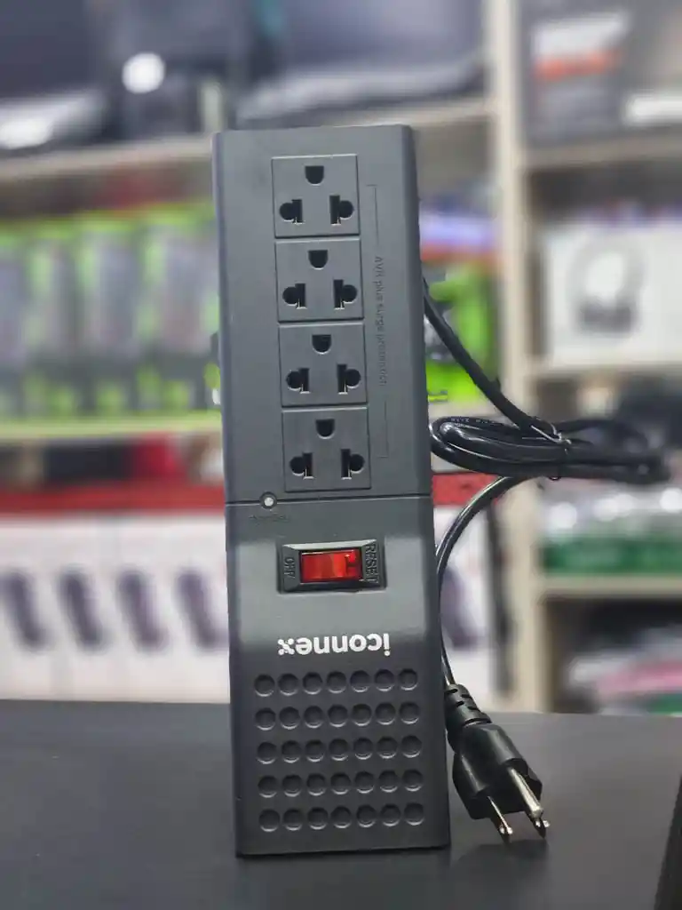 Regulador De Voltaje Iconnex 4 Tomas I-435