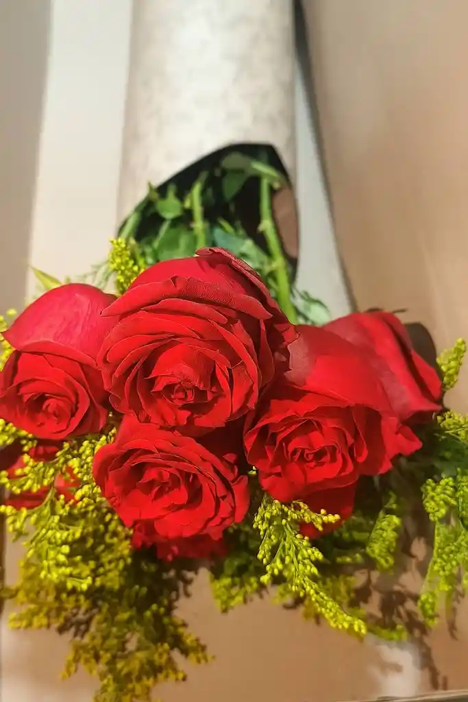 Ramo De Rosas