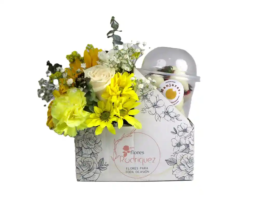 Flores Amarilas En Caja Con Fresas Cubiertas De Chocolate Blanco