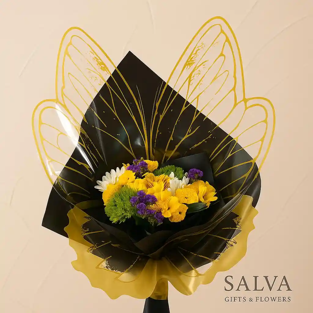 Alas De Mariposa Doradas. Bouquet Flores Amarillas.